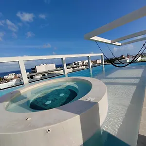 Apartamento Incredible & Beautiful Steps From The By Yeah, Playa del Carmen